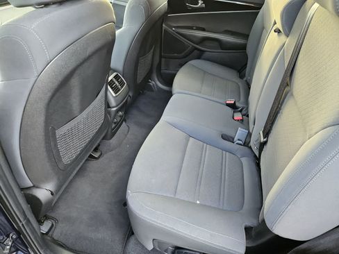 Used 2020 Kia Sorento S AWD/4WD image 27