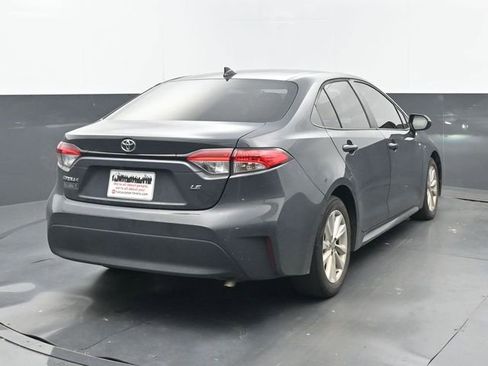 Used 2024 Toyota Corolla LE w/ LE Convenience Package FWD image 6