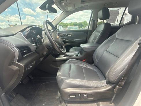 Used 2021 Chevrolet Traverse Premier w/ LPO, Floor Liner Package AWD/4WD image 15