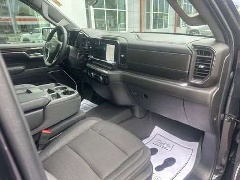Used 2024 Chevrolet Silverado 1500 LT w/ Z71 Off-Road Package AWD/4WD image 14