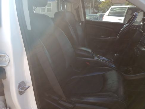 Used 2018 Dodge Journey Crossroad image 16