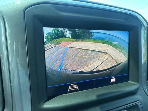Used 2021 Chevrolet Silverado 2500 Custom w/ Custom Value Package AWD/4WD image 21