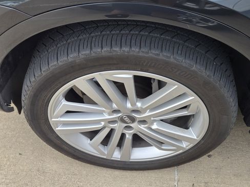 Used 2018 Audi Q5 2.0T Premium Plus w/ Premium Plus Package image 10