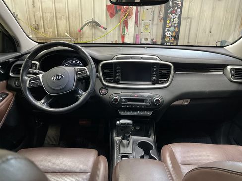 Used 2019 Kia Sorento SX w/ SX Touring Package AWD/4WD image 18