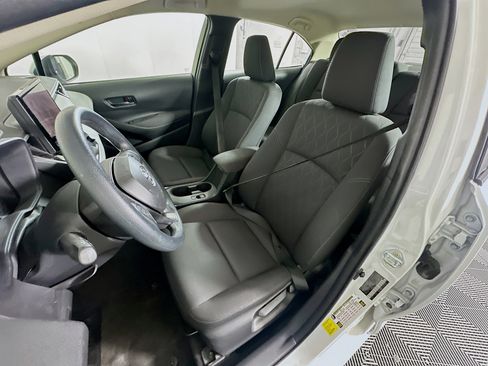 Used 2024 Toyota Corolla LE image 13