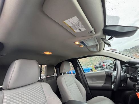 Used 2022 Toyota Tacoma SR w/ SX Package image 28