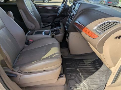 Used 2012 Chrysler Town & Country Touring w/ Entertainment Group #1 image 32