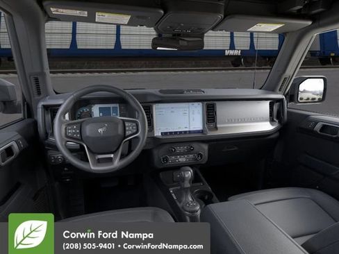 New 2025 Ford Bronco Outer Banks image 9
