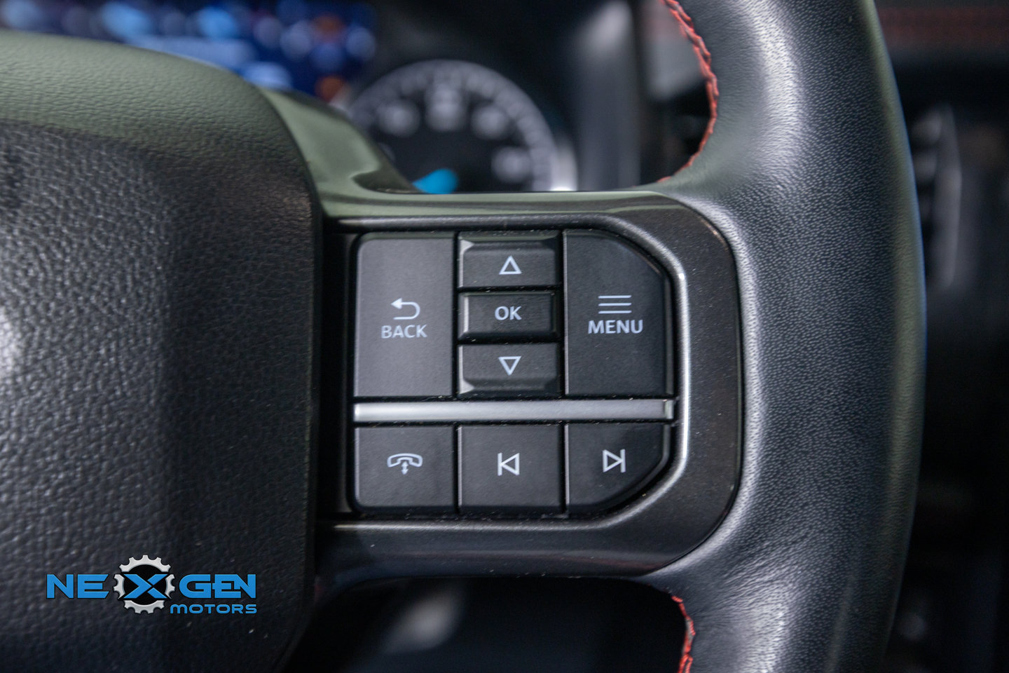Used 2024 Ford Expedition Limited AWD/4WD image 16