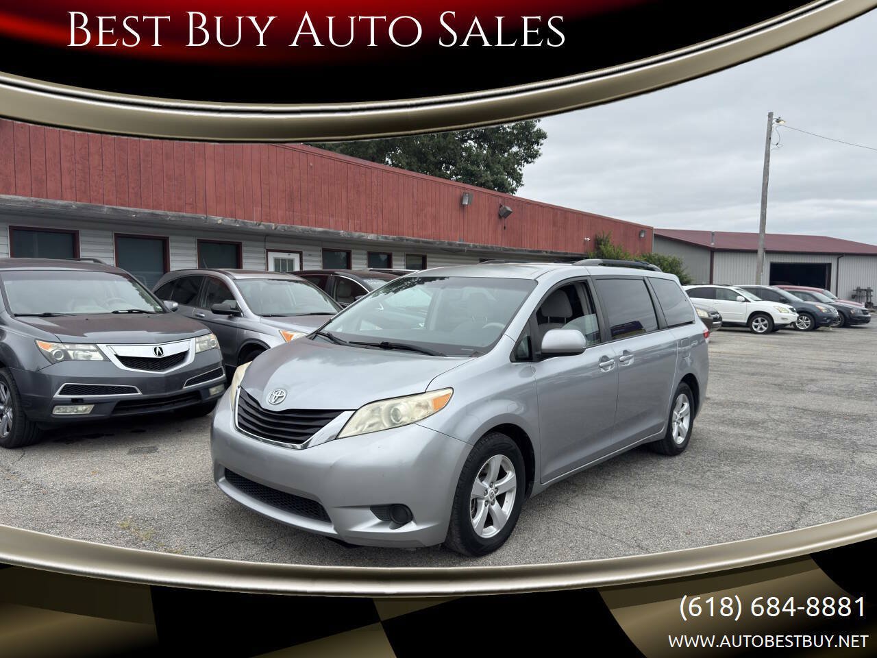 Used 2011 Toyota Sienna LE w/ Towing Pkg FWD image 1