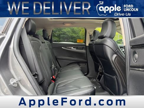 Certified 2021 Lincoln Nautilus Reserve w/ Cargo Utility Package AWD/4WD image 10