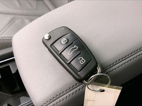 Certified 2022 Audi Q3 2.0T Premium Plus AWD/4WD image 10
