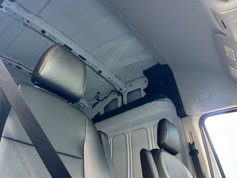 New 2026 Ford E-Transit Base image 13