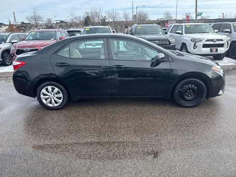 Used 2015 Toyota Corolla LE image 10