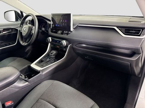 Used 2023 Toyota RAV4 XLE w/ Convenience Package image 31