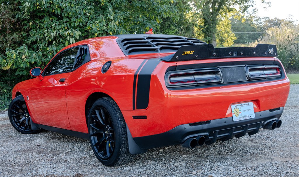 Used 2017 Dodge Challenger R/T Scat Pack w/ Dynamics Package RWD image 3