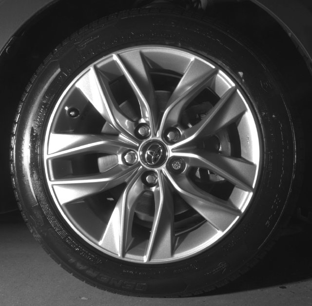 Used 2020 Toyota Avalon XLE w/ Moonroof Package FWD image 11