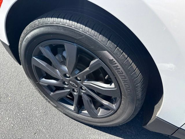 Used 2024 Chevrolet Equinox RS w/ RS Leather Package FWD image 12