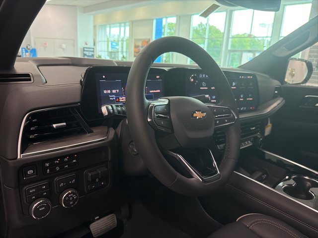 New 2026 Chevrolet Tahoe Premier w/ Sun And Tow Package AWD/4WD image 17