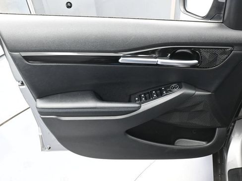 Used 2021 Kia Seltos S FWD image 13