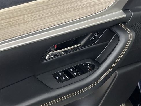 Certified 2024 MAZDA CX-90 3.3 Turbo w/ Preferred Plus image 13