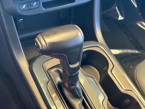 Used 2018 Chevrolet Colorado Z71 AWD/4WD image 25