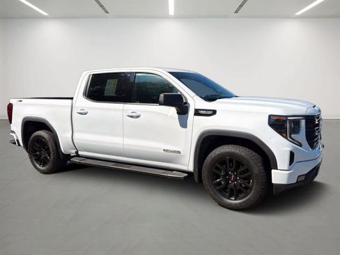 Used 2025 GMC Sierra 1500 Elevation AWD/4WD image 6