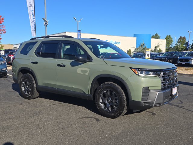 Used 2026 Honda Pilot TrailSport image 1
