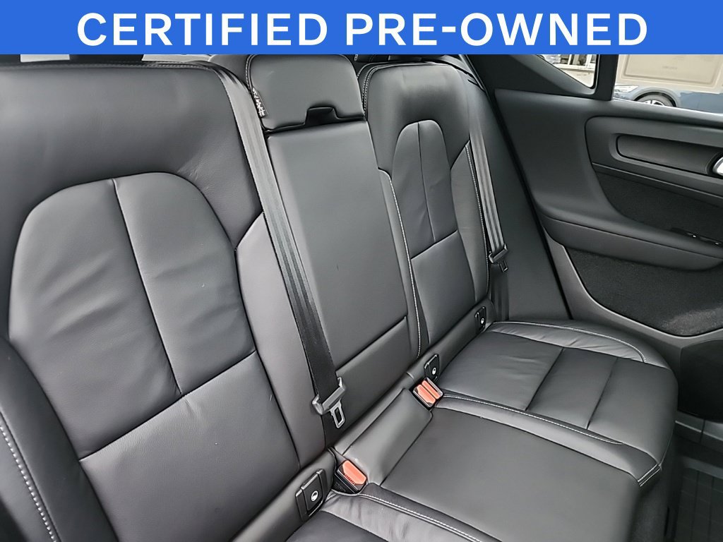 Used 2023 Volvo XC40 B5 Ultimate w/ Protection Package Premier AWD/4WD image 18