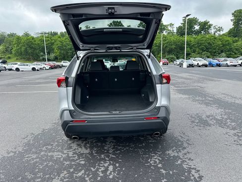 Used 2023 Toyota RAV4 XLE AWD/4WD image 11