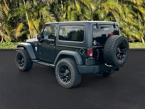 Used 2018 Jeep Wrangler Sport image 7