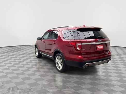 Used 2017 Ford Explorer XLT w/ Equipment Group 202A image 39