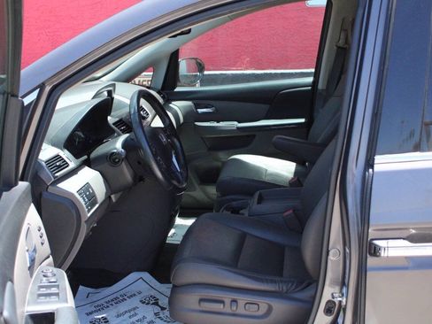 Used 2017 Honda Odyssey Touring image 11