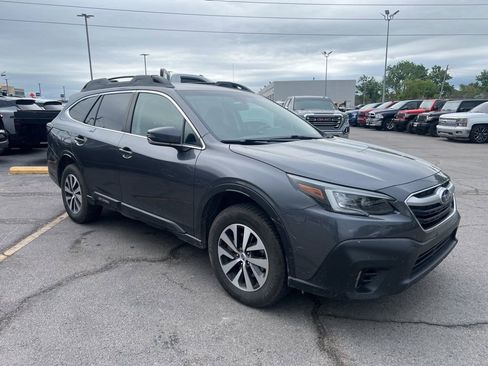 Used 2021 Subaru Outback Premium AWD/4WD image 1