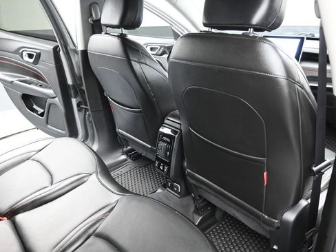 Used 2022 Jeep Compass Trailhawk w/ Trailhawk Elite Group image 10