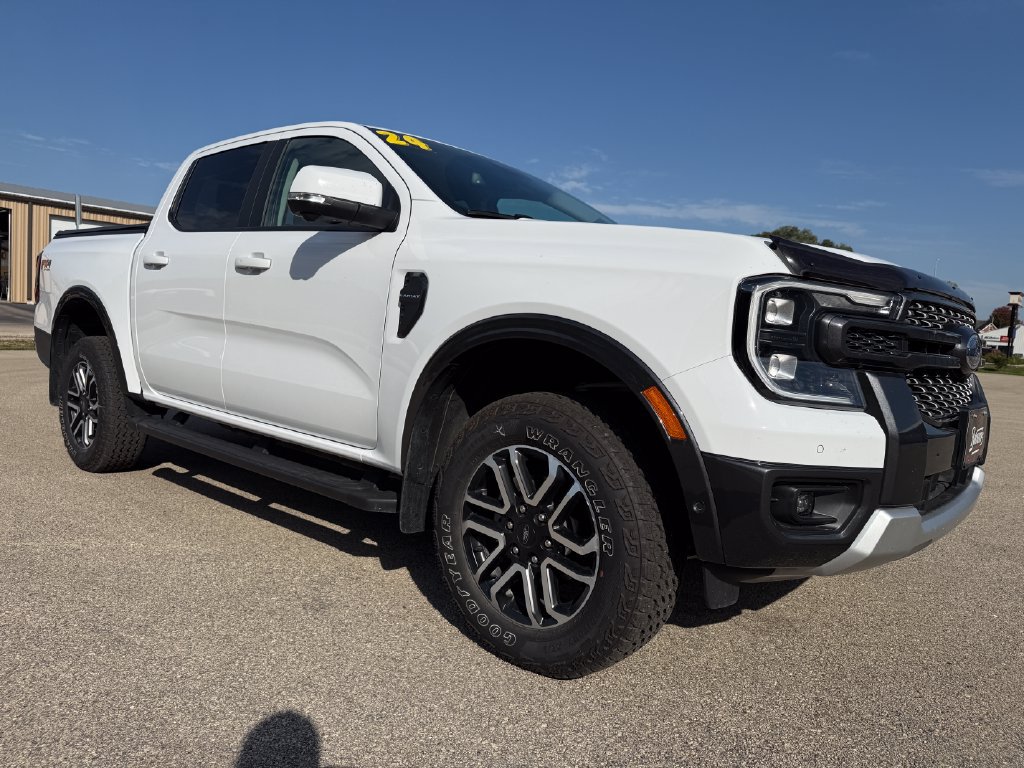 Used 2024 Ford Ranger Lariat w/ FX4 Off-Road Package AWD/4WD image 3