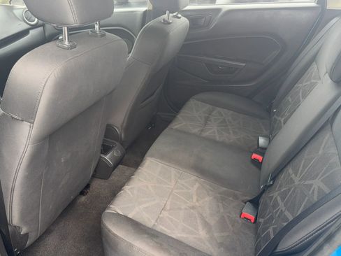 Used 2012 Ford Fiesta SE image 8