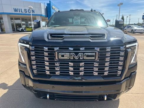 Used 2025 GMC Sierra 2500 Denali Ultimate w/ Max Trailering Package AWD/4WD image 10