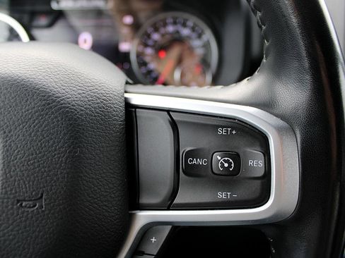 Used 2021 RAM 1500 Big Horn image 10