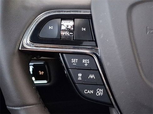 Certified 2022 Lincoln Nautilus Reserve w/ Equipment Group 201A image 23