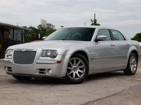 Used 2005 Chrysler 300 C w/ Protection Group II image 1