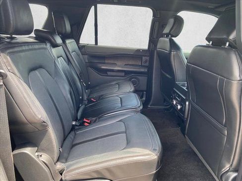 Used 2018 Ford Expedition Max Limited w/ Equipment Group 301A AWD/4WD image 28