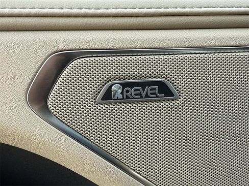 Used 2025 Lincoln Nautilus Reserve w/ Jet Appearance Package image 22