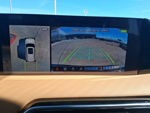 New 2026 Nissan Armada SL w/ Captain's Chari Seat Package image 17