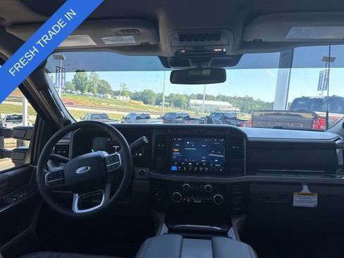 Used 2026 Ford F350 Platinum w/ Platinum Plus Package AWD/4WD image 13