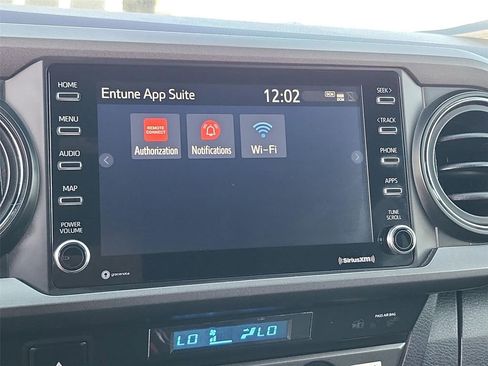 Used 2022 Toyota Tacoma TRD Off-Road w/ Technology Package image 25