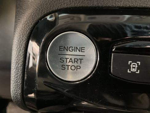 Used 2024 Ford Escape Platinum image 18