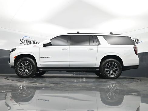 Used 2024 Chevrolet Suburban Z71 w/ Luxury Package AWD/4WD image 20