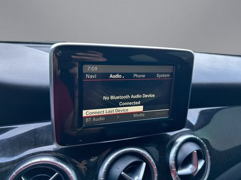 Used 2014 Mercedes-Benz CLA 250 image 22