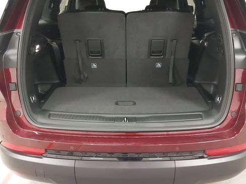 New 2025 Jeep Grand Cherokee L Limited image 27